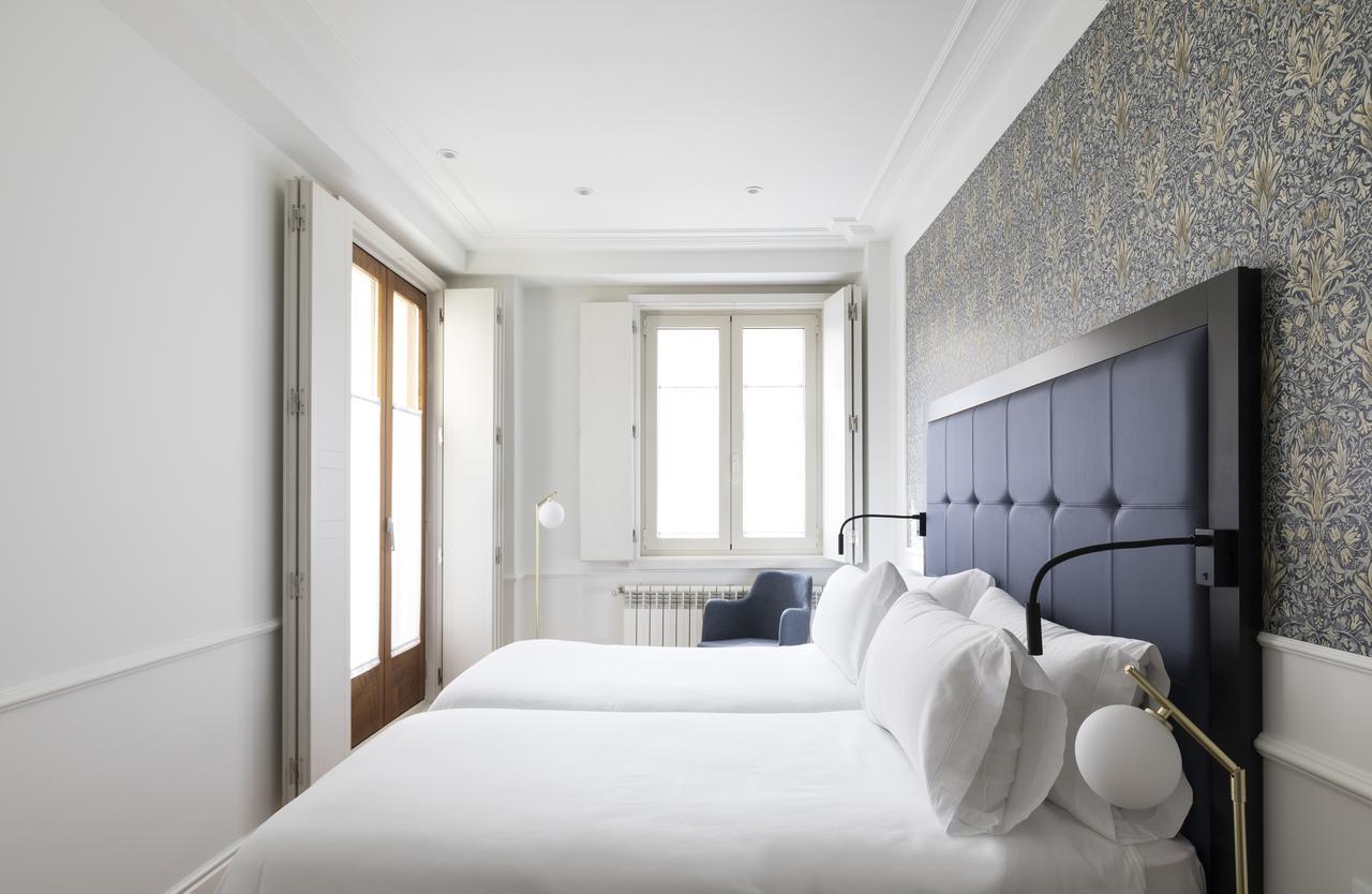 Recoletos House Aparthotel Madrid Exterior photo