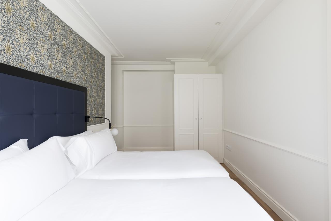Recoletos House Aparthotel Madrid Exterior photo
