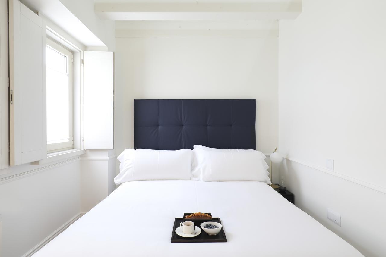 Recoletos House Aparthotel Madrid Exterior photo